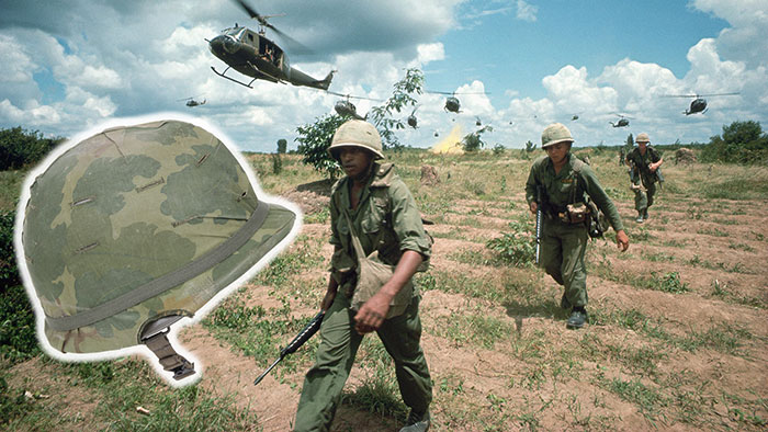 foto della guerra del vietnam con elmetto in mimetismo mitchell pattern